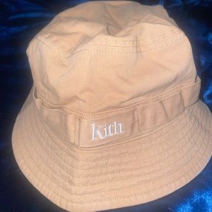 KITH BUCKET HAT